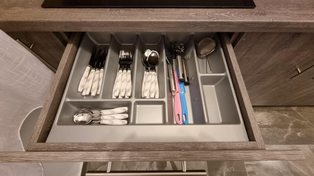 Coresi Luxury Sinuhe Residents Studio For 4 Брашов Екстериор снимка