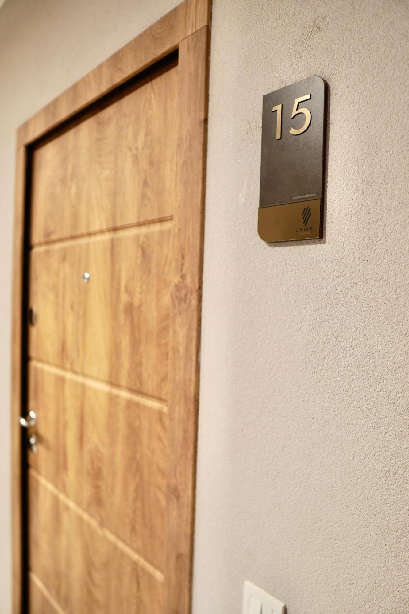 Coresi Luxury Sinuhe Residents Studio For 4 Брашов Екстериор снимка