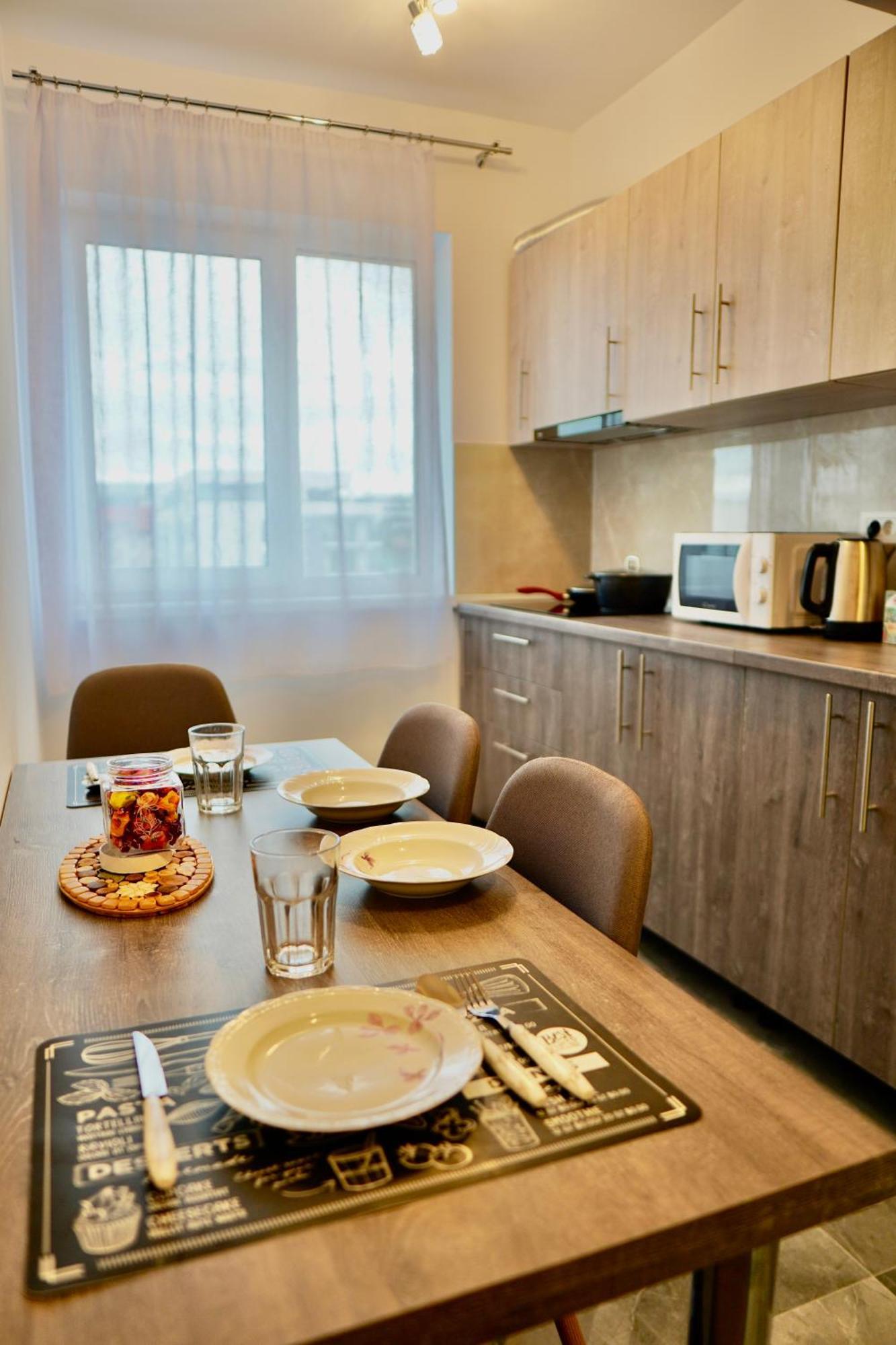 Coresi Luxury Sinuhe Residents Studio For 4 Брашов Екстериор снимка